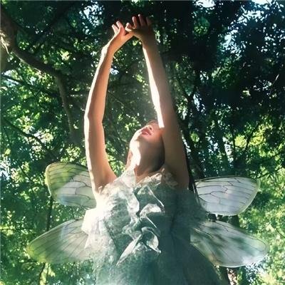 他站在回忆尽头